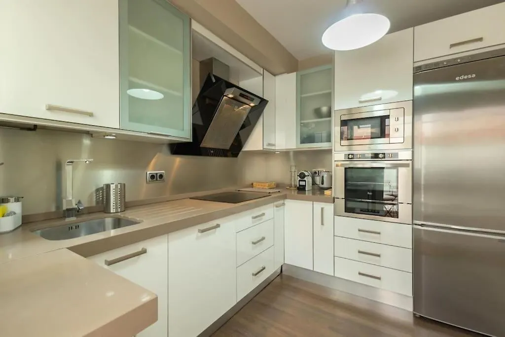 Apartment Alhondiga Central Suite By Valcambre Seville