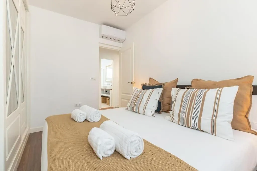 Apartment Alhondiga Central Suite By Valcambre Seville Spain
